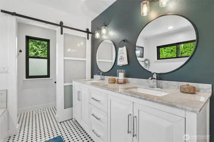 Primary bath