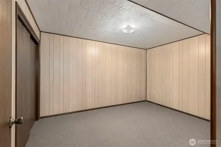 Extra Room For Storage, Gym, Crafting, Etc