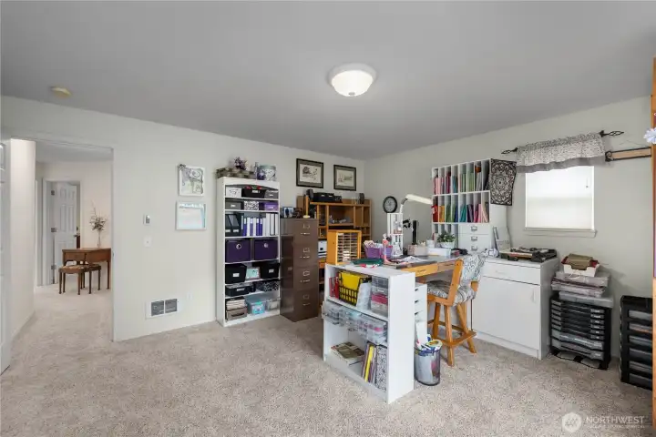 BR 3/Crafting Room - Spread out and enjoy a dedicated space designed for productivity, hobbies, or multi-generational living. BR 3/Crafting Room - Spread out and enjoy a dedicated space designed for productivity, hobbies, or multi-generational living.