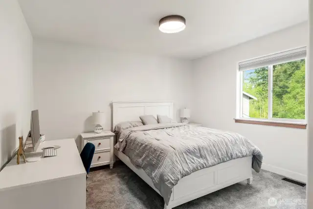 Second bedroom.