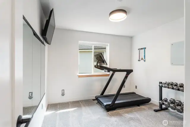 Fourth bedroom.