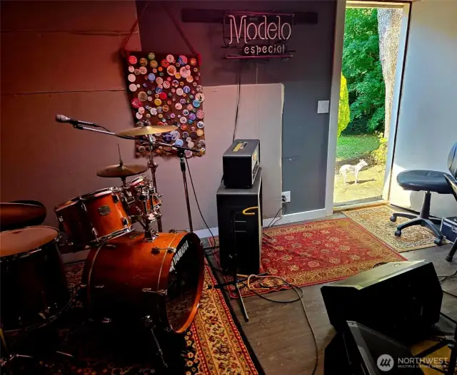 Detached studio area.  Now vacant.