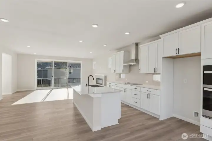 Disclaimer Secondary photos of same floor plan on different lot in different community: Photos are from another Luna, finishes, upgrades, and features may vary.