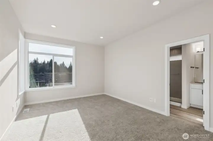 Disclaimer Secondary photos of same floor plan on different lot in different community: Photos are from another Luna, finishes, upgrades, and features may vary.