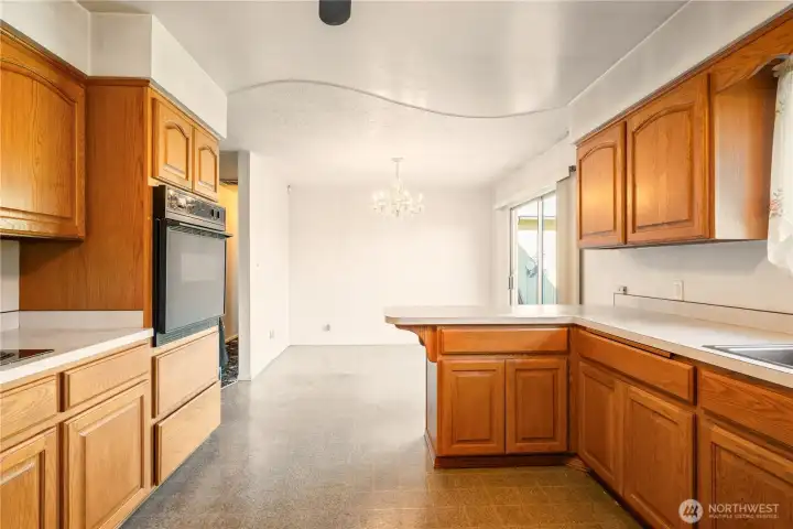 light and bright kitchen