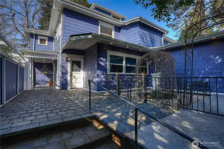 Access all parts of the grounds from the Mudroom door.