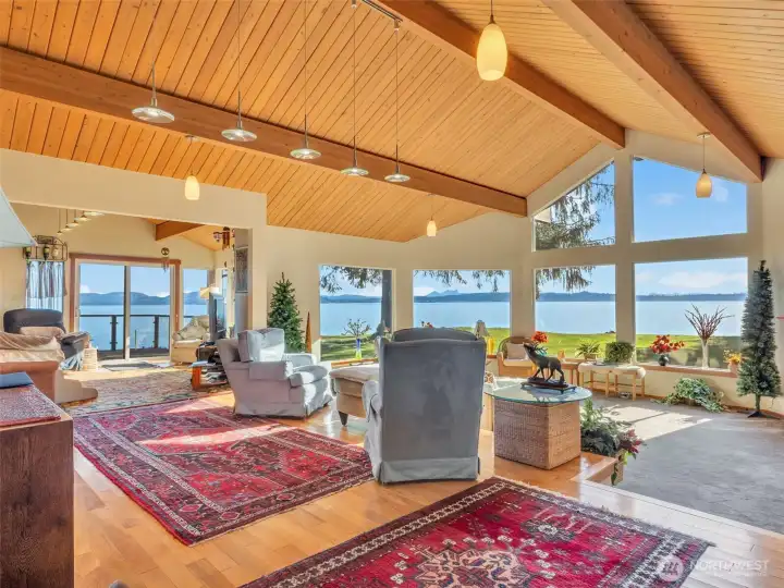 Enjoy beautiful views of Saddle Mountain and Astoria from your sunken living room.