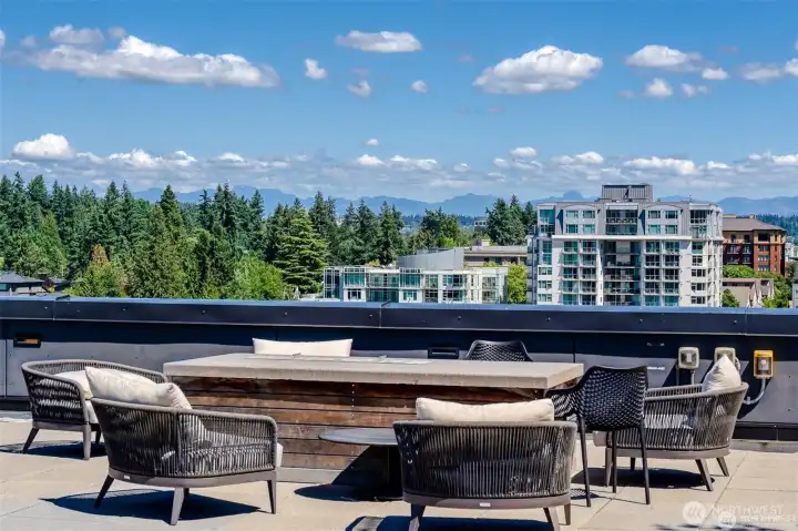 Versatile space—entertain with ease or relax in comfort Versatile space—entertain with ease or relax in comfort