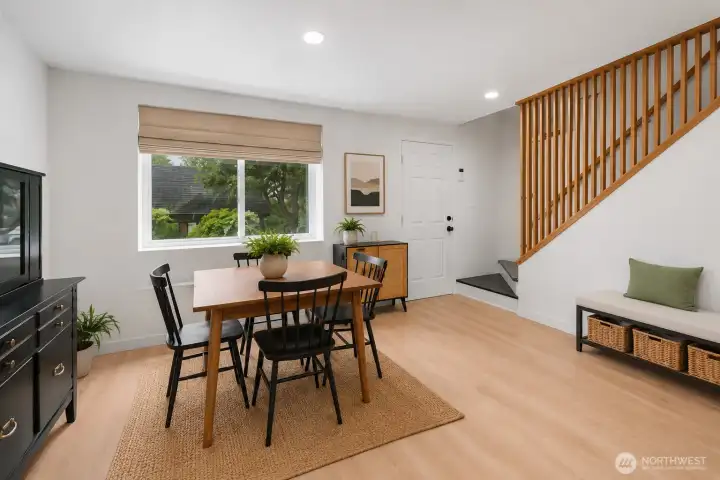 Virtual Staged Dining Room