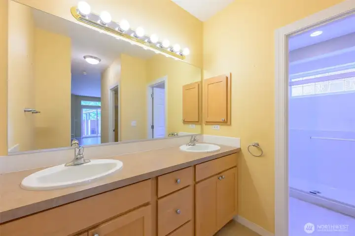 Primary bath