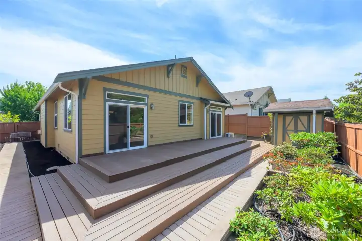 3 tiered deck with raised beds below