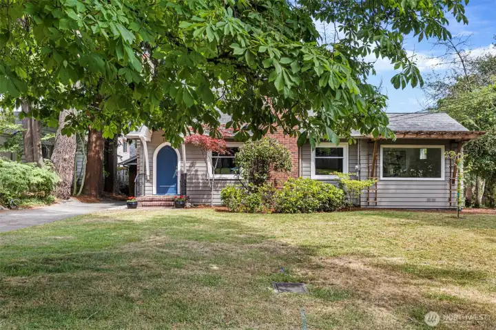 Set on a spacious lot in desirable Victory Heights witha  beautiful chestnut tree in the front yard.
