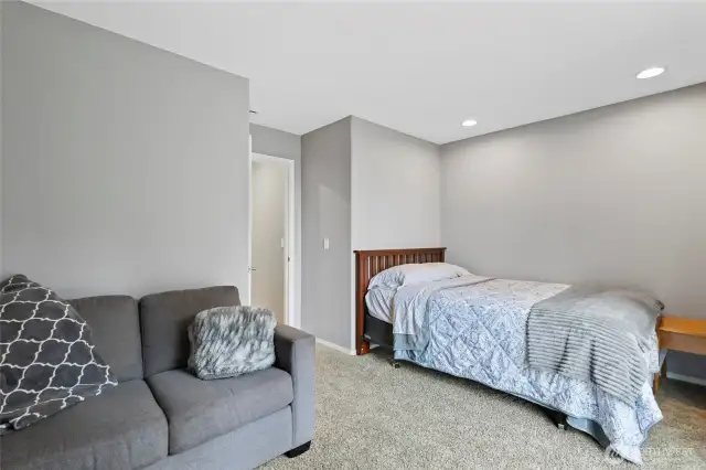 Oversized Second bedroom