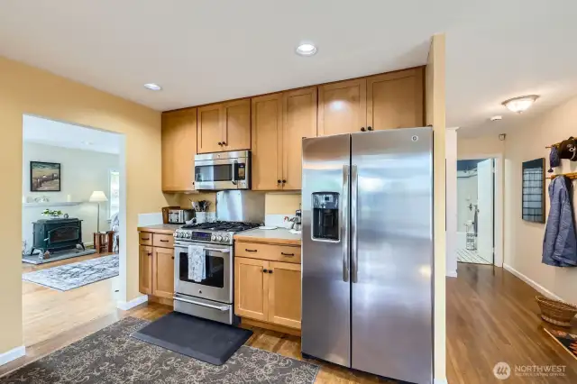 The great layout of this floor makes entertaining easy!
