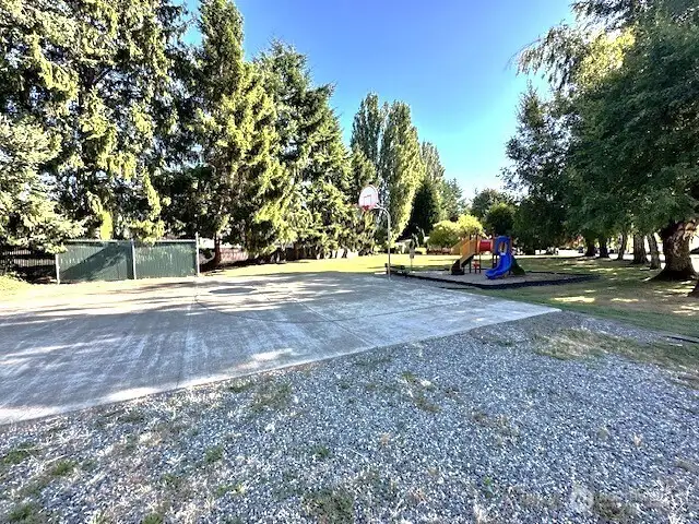 Large Playing area, or read a good book under the trees