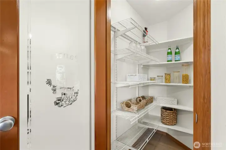 Walk in Pantry