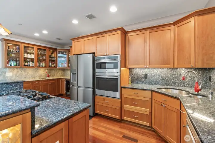 Updated kitchen with a stunning design! Move in and make this home yours—the only thing missing is you!