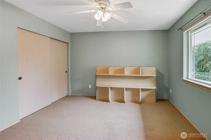 Second Guest Bedroom with Murphy Bed Second Guest Bedroom with Murphy Bed
