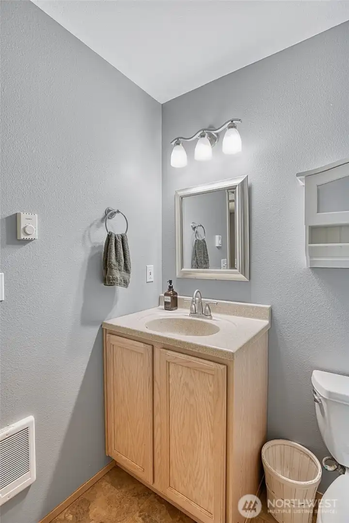 Guest Bathroom Guest Bathroom