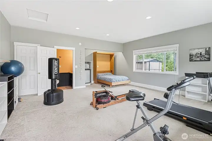 Third Guest Bedroom/Bonus Room/Flex Space Third Guest Bedroom/Bonus Room/Flex Space