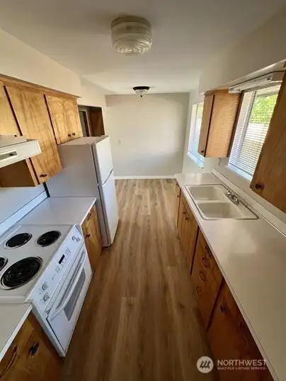 Unit 1008 Kitchen