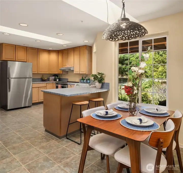 Kitchen eating area. Kitchen eating area.