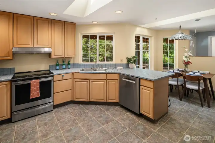 Lots of cabinet space. Lots of cabinet space.