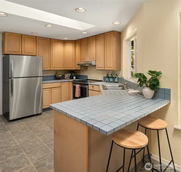 Stainless steel appliances. Stainless steel appliances.