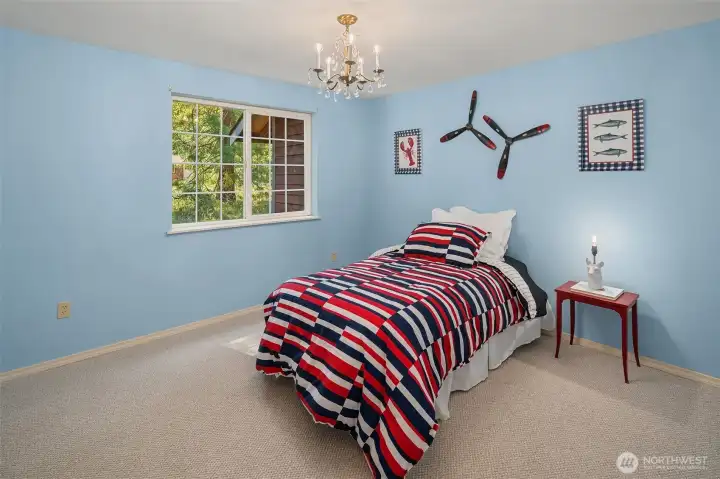 2nd bedroom. 2nd bedroom.