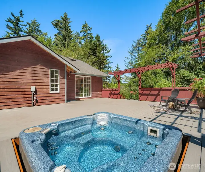Enjoy mornings in your hottub. Enjoy mornings in your hottub.