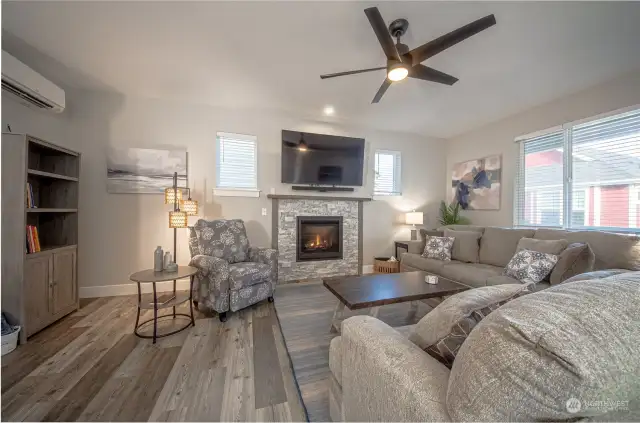 Inspired by the beauty of nature surrounding the Resort combined with the carefree, playful nature of the seal pup, the furnishing and decor at Seal Pup Cottage are designed for relaxation and fun.