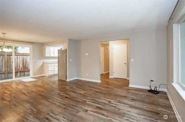 Living room Eating Area