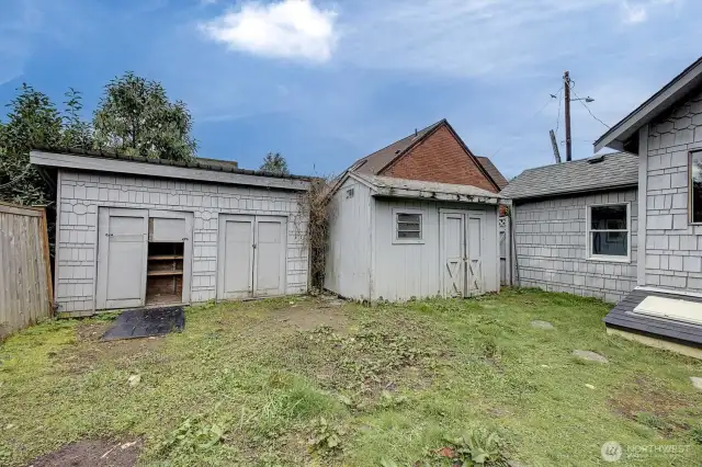 Two storage sheds for extra utility