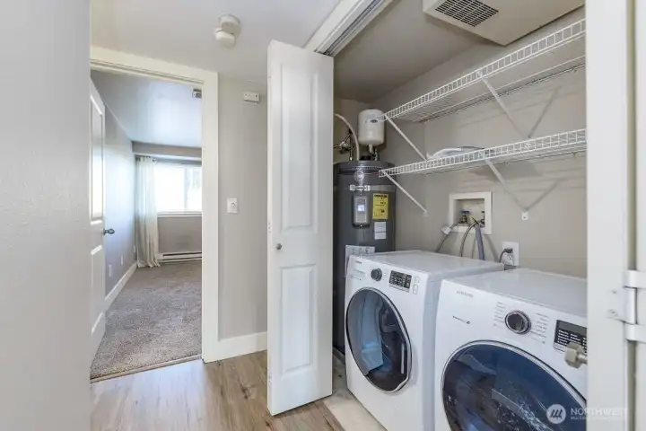 Washer & Dryer stay!