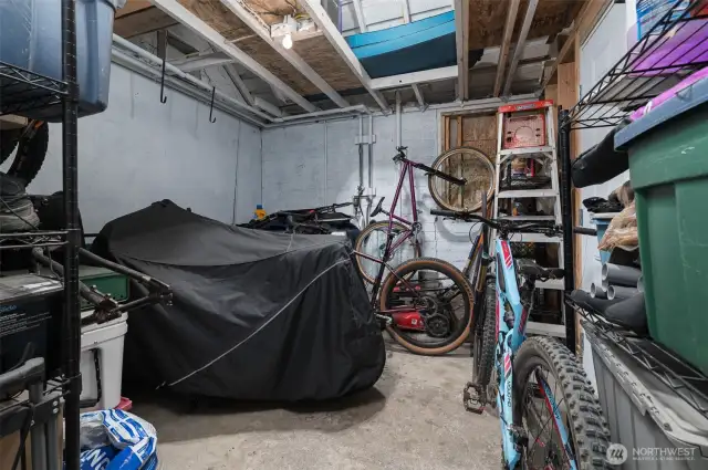 Laundry Room/Storage room