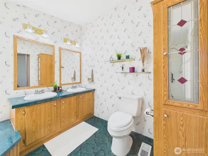 Primary 5 piece bath