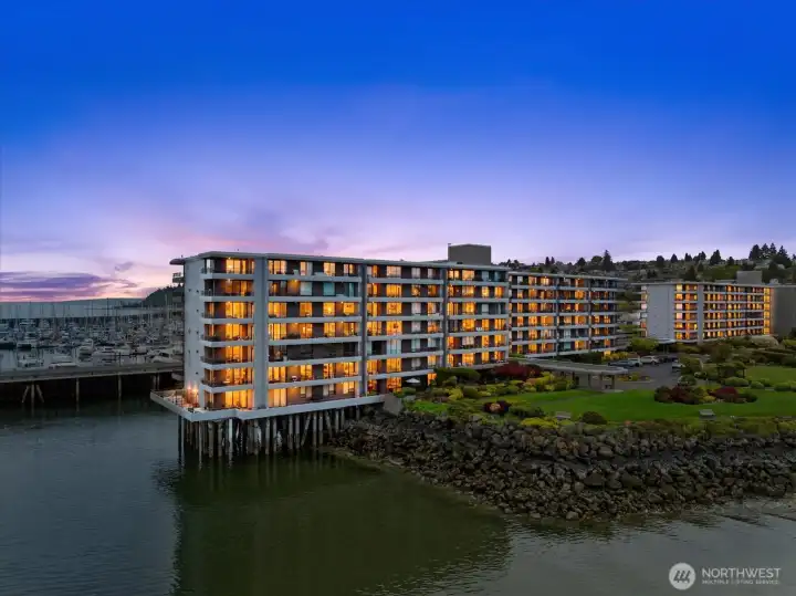 A rare blend of coastal tranquility and urban convenience - Gorgeous 2 bedroom, 1.75 bathroom unit available now!