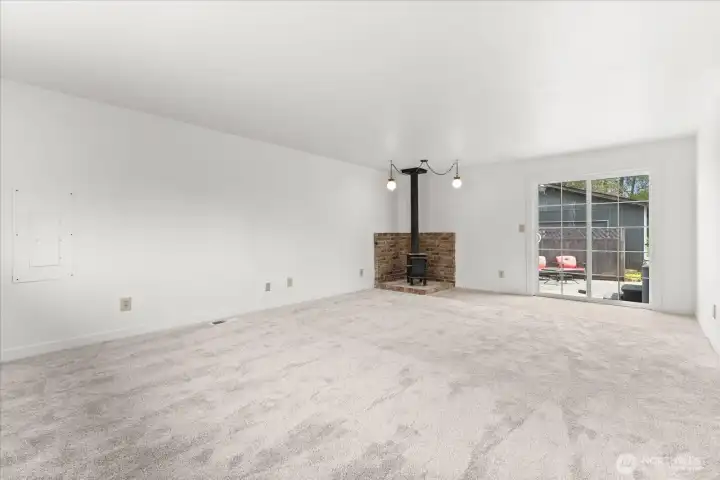 Another view of the bonus room.