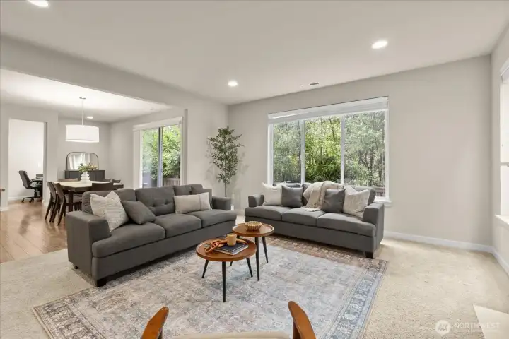 9ft ceilings and great room.