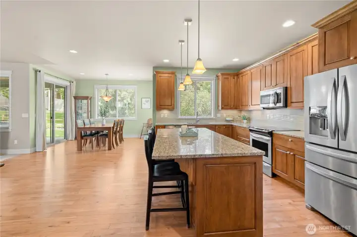 No Tight Spaces in this Entertaining Space