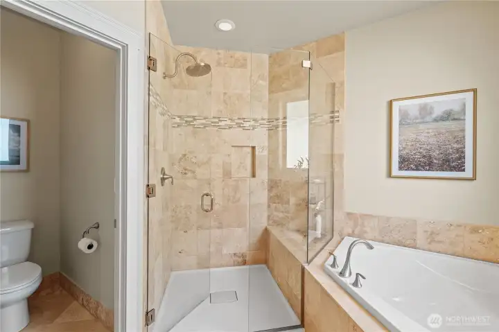 Primary Bath w/Walk-in Shower and Soaking Tub