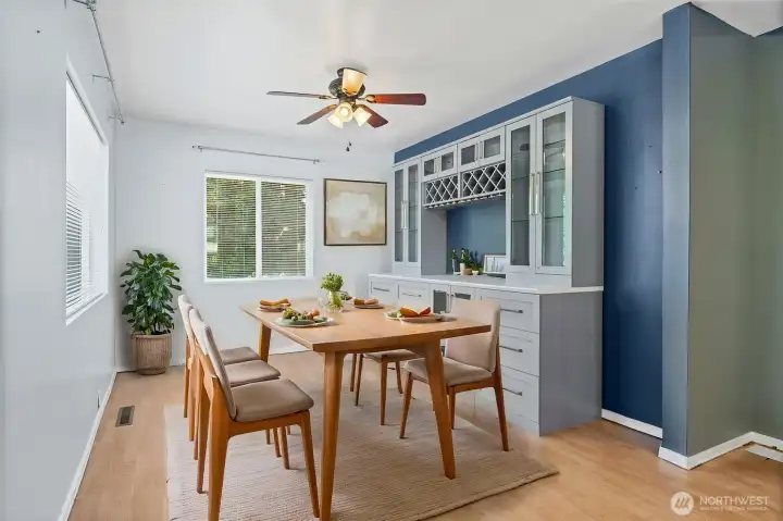 Front entry v/ staged