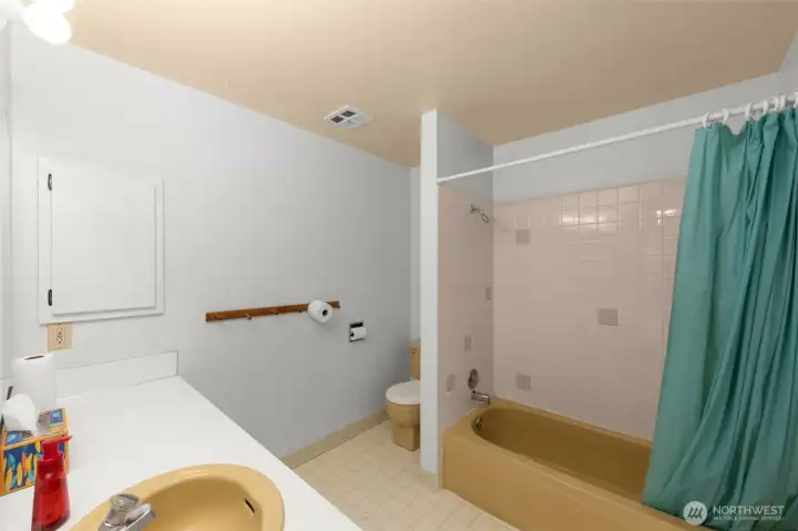 Full bath