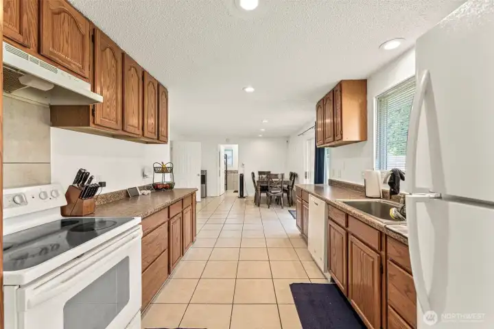 Entry to kitchen from living room.