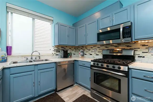 Loads of Bright light in Kitchen