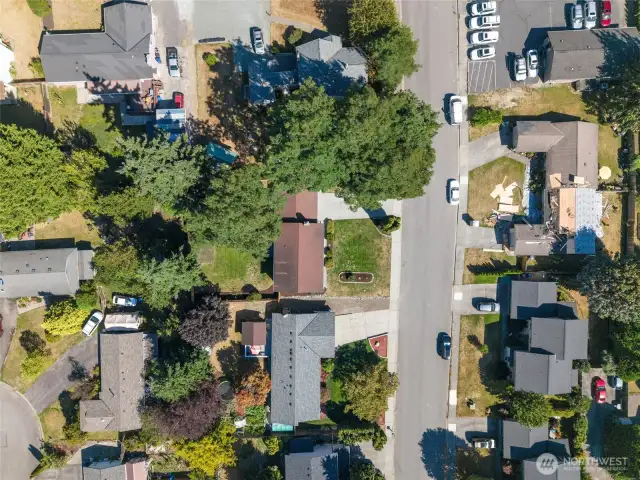 10k+ Square Foot Lot ..