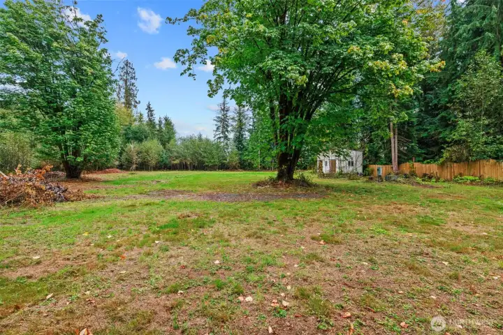 12 x 32 shed stays with the property.