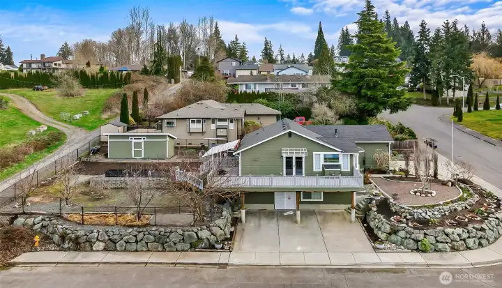 Lot's of parking- No HOA-  Gated access to fully fenced back yard.