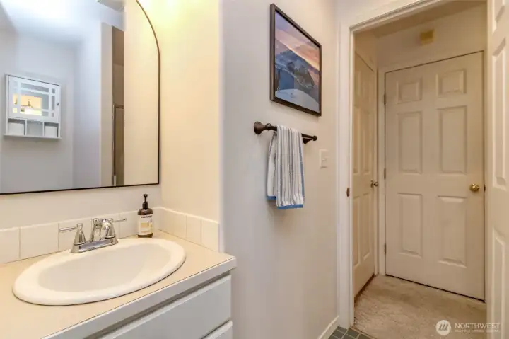 The 3/4 main level bath