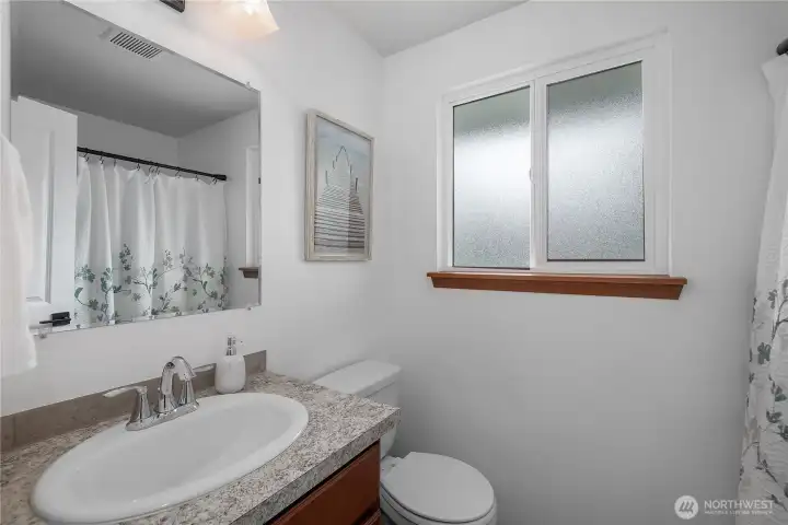 Second half of the upstairs bathroom.